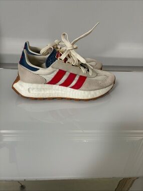 adidas Cream, Navy & Red Suede Trainer